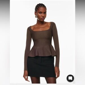 NWT Babaton
Sculpt Knit Pouf Long-sleeve/ sold out online!!!